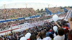 Festa de Pentecostes altera trânsito