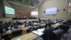 Deputados tornam A Paz do Senhor Jesus e Selva