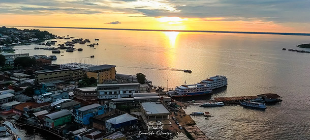 Pôr do sol em Tefé